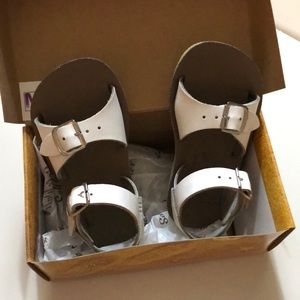 Saltwater Sandals - White